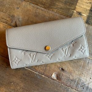 Louis Vuitton Sarah Wallet